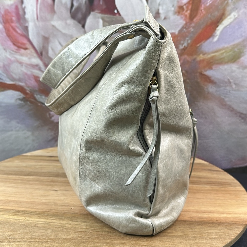 HOBO Metallic Pearl Leather Shoulder Bag in Champagne - Picture 2 of 8